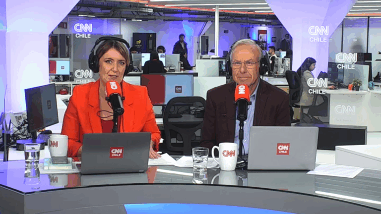 Así comenzaron las transmisiones de CNN Chile Radio