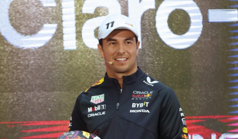 Checo Pérez renueva contrato con Red Bull hasta el 2026: 