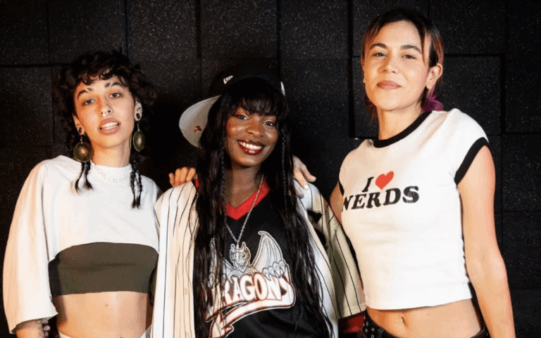 Darumas: Una explosión musical de girl power