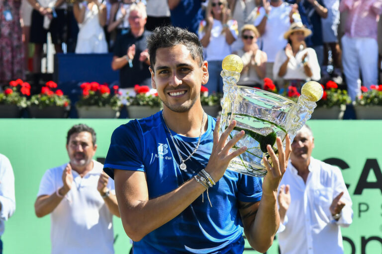 Alejandro Tabilo se convierte en la primera raqueta nacional y supera a Nicolás Jarry