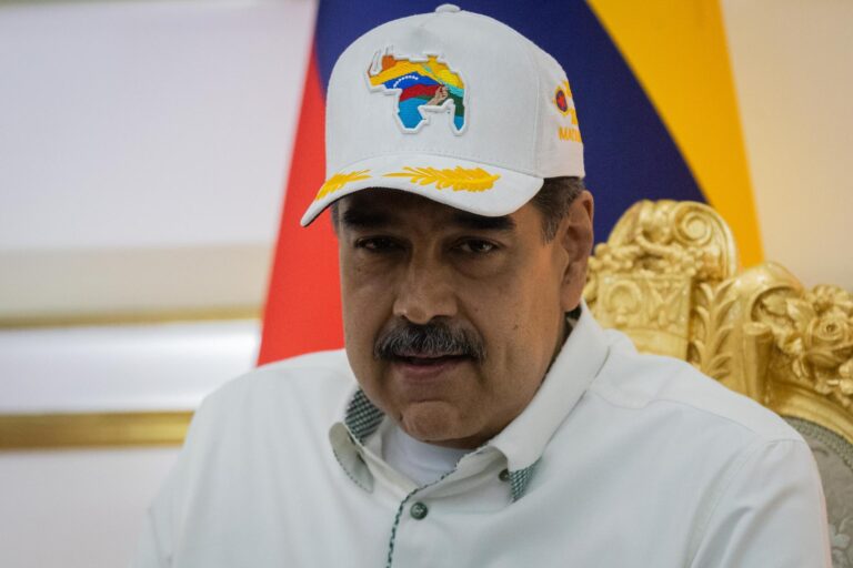 Venezuela: Maduro llama a la 