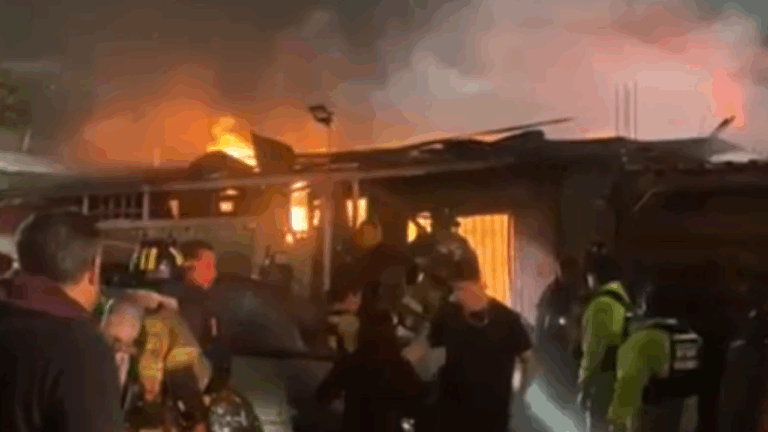 Seis personas mueren durante incendio al interior de una casa en Renca