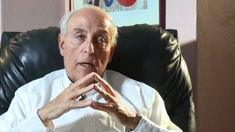 Presidente Boric lamenta muerte de José Cademártori, exministro de Salvador Allende: 