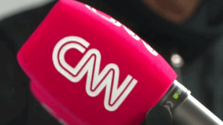 Noticias, música, análisis y conversación: La apuesta programática de CNN Chile Radio