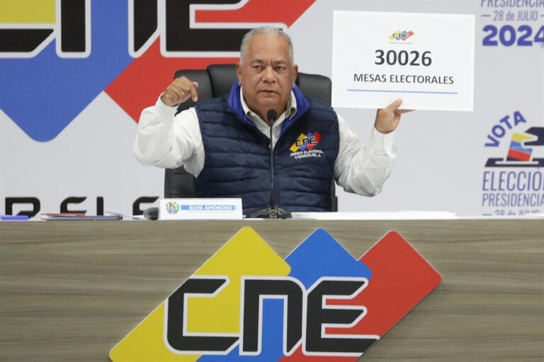 CNE critica a González por no firmar compromiso de reconocimiento de resultados por elecciones: 