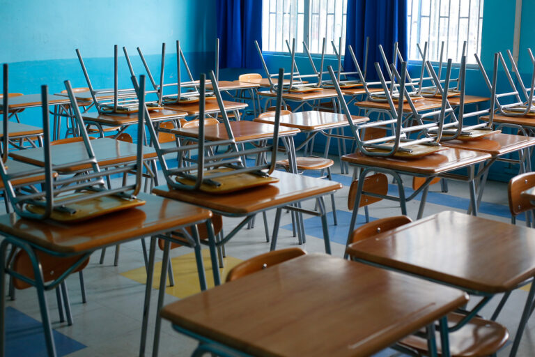 Estas son las comunas que suspenderán las clases este jueves debido a las lluvias en la Región del Biobío