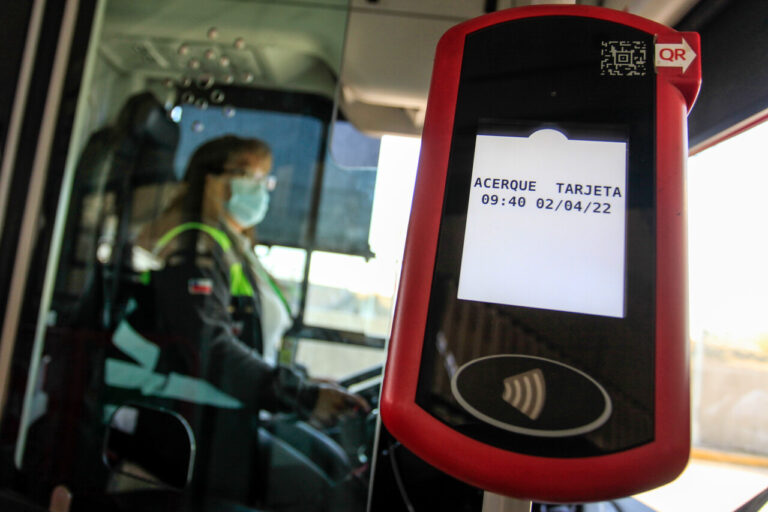 Ministerio de Transporte reduce aumento previsto: Incremento en transporte público será de solo $10