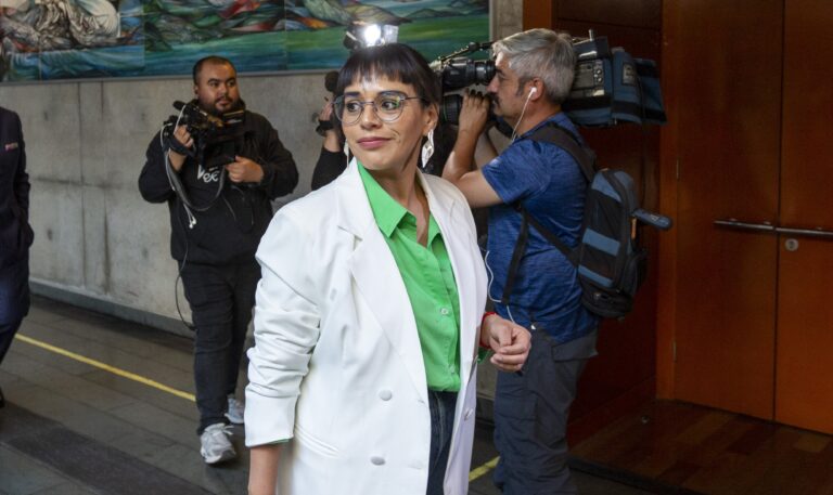 Karina Oliva defiende reelección de Maduro: 