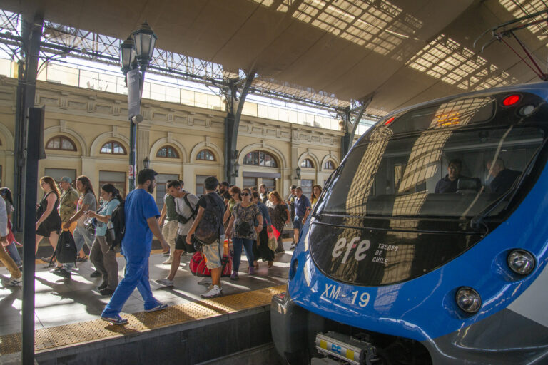 Contraloría detectó irregularidades en los trenes de la empresa EFE: ¿Cuáles son las observaciones realizadas?