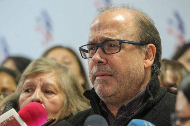 Tras apoyo del Frente Amplio a Orrego: DC descarta presentar candidato propio a la Gobernación Metropolitana