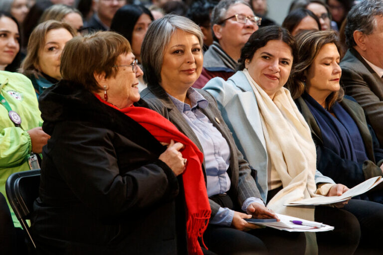 Ministra Jara y eventual candidatura de Bachelet: 