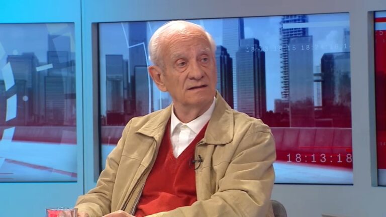 Exembajador Ramírez: Silencio de FF.AA. tras proclamación de Maduro sería porque 