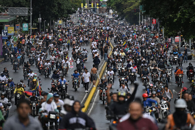 Venezuela: Se registran protestas en Caracas en rechazo a los resultados de las elecciones