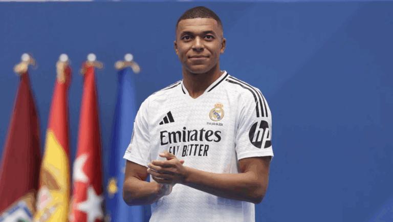 Kylian Mbappé fue presentado oficialmente como jugador del Real Madrid: 