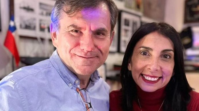 Karla Rubilar entregó su apoyo a Enrique Bassaletti en candidatura a Maipú: 