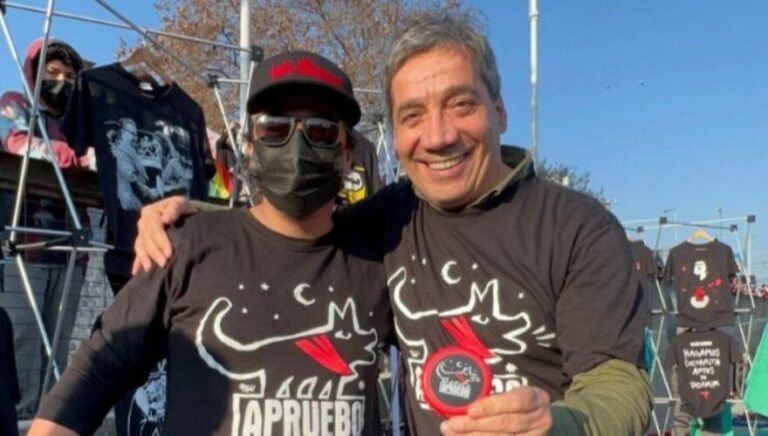 Delegado Gonzalo Durán y polémica polera del 