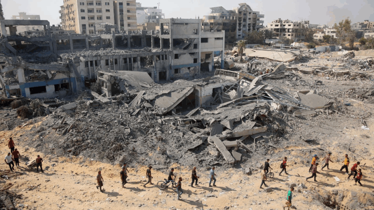 El Ejército israelí se retira del norte de Gaza dejando decenas de palestinos muertos y arrasando con barrios enteros