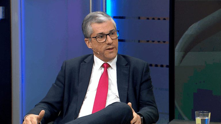 Director de la UAF asegura que el secreto bancario tan rígido como el de Chile es una 