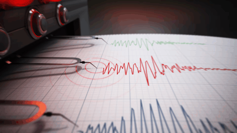 Actualización | Al menos 40 réplicas se han percibido tras fuerte terremoto 7,3 en la Región de Antofagasta
