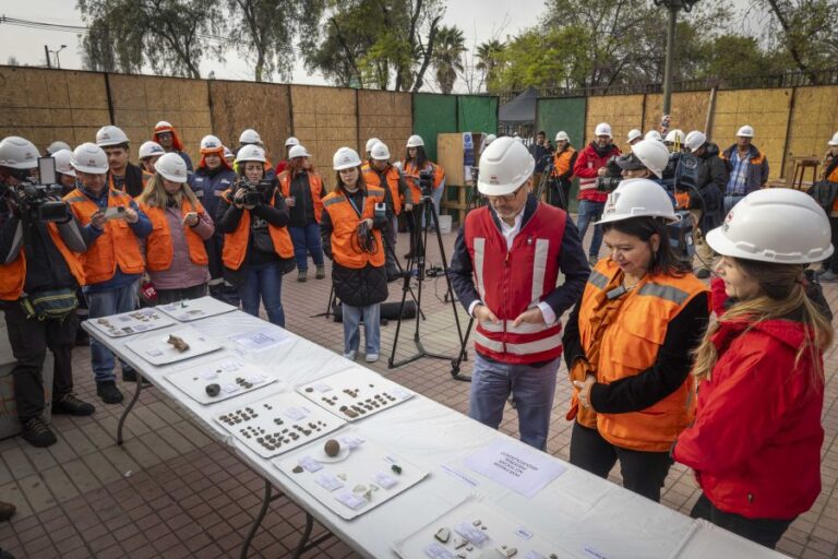 Los detalles de los restos arqueológicos encontrados en medio de la construcción de la Línea 9 del Metro