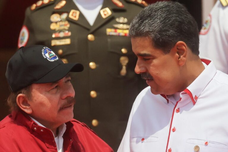 Daniel Ortega ofrece a Nicolás Maduro 