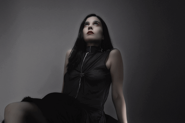 Javiera Mena adelanta detalles de su nuevo disco: 