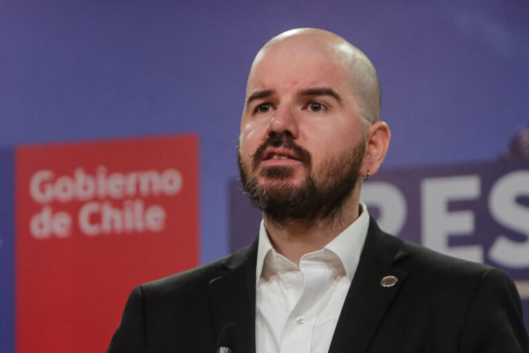 Giorgio Jackson respalda actuar de Sernameg por despido de Isabel Amor: 