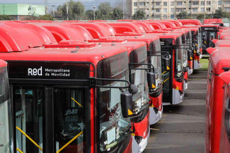 Gobierno advierte sobre posibles problemas en el transporte público debido a falta de electricidad