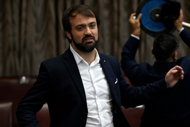 Sharp reconoce falta de claridad en resultados de elecciones de Venezuela, pero afirma que 