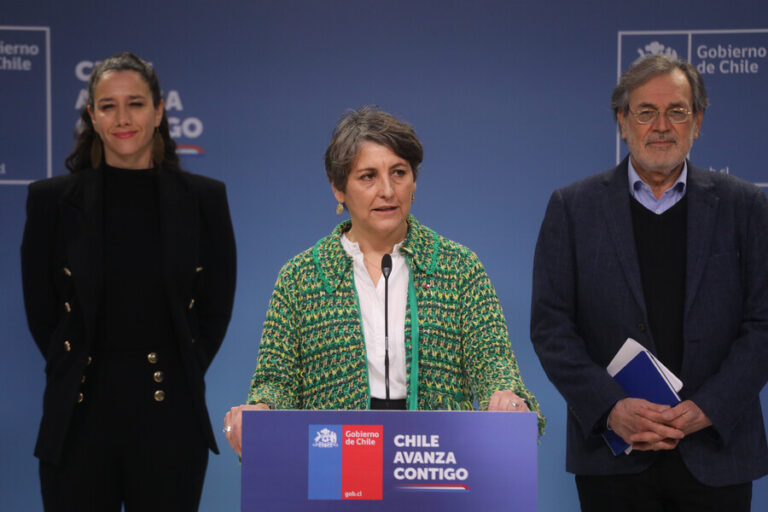 Minsal anuncia apertura de sumario contra funcionarios públicos por compra de licencias médicas fraudulentas