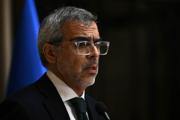 Ministro Cordero sobre chats entre Luis Hermosilla y exfiscal Guerra: 