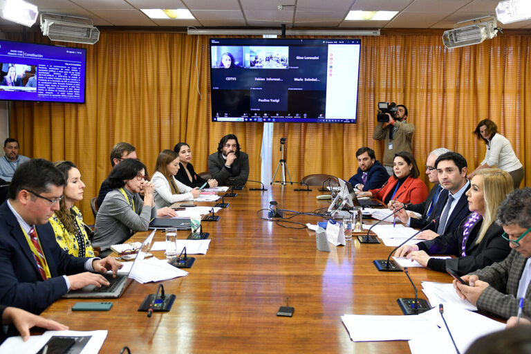 Comisión de Constitución rechaza idea de legislar séptimo retiro de fondos de AFP