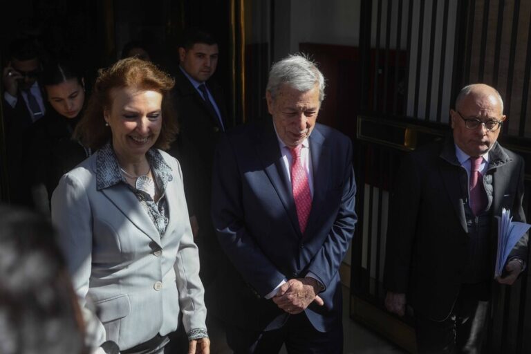 Cancilleres de Chile y Argentina descartan roces entre Boric y Milei: 