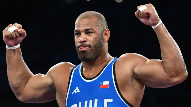 Yasmani Acosta logra medalla de plata y millonario premio: ¿Cuánto dinero se le pagará tras su paso por París 2024?