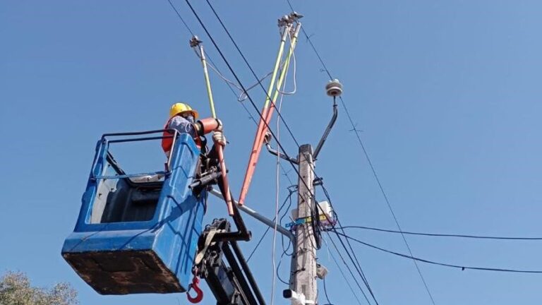 Lampa cumple 13 días sin luz: Protestas en la comuna y el plazo que Enel debe cumplir esta medianoche