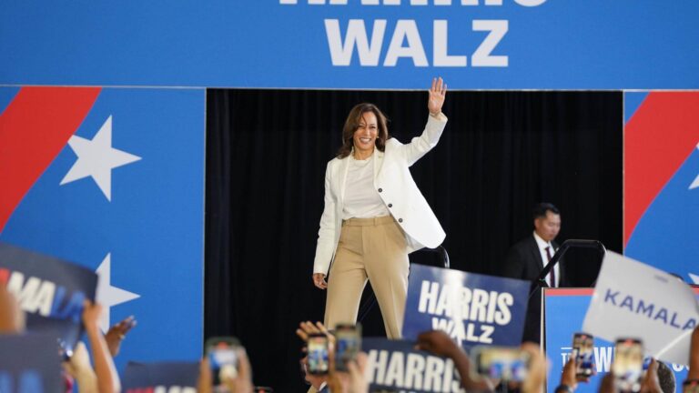 Kamala Harris se posiciona por sobre Donald Trump para ser la siguiente presidenta de los EE.UU., afirman encuestas