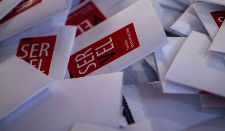 Cadem: Candidatos independientes lideran preferencias en Chile con un 20% de apoyo