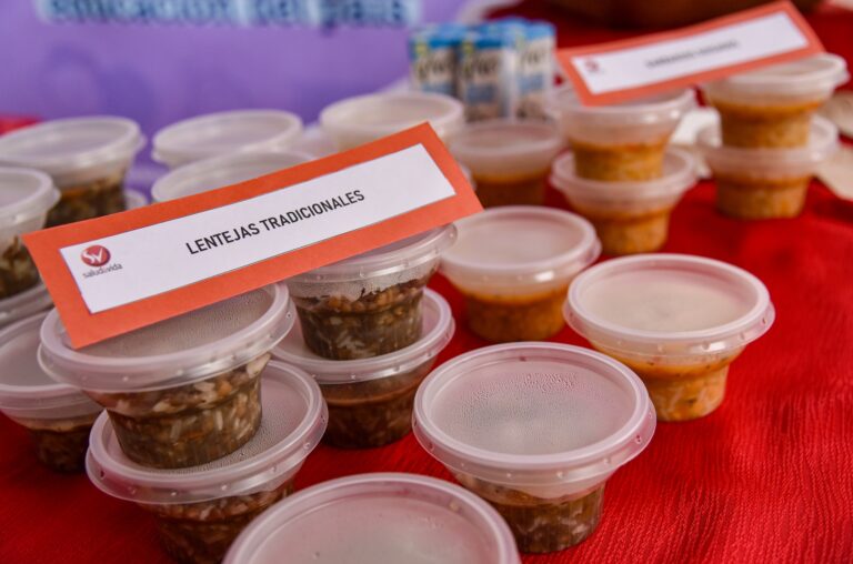 Nuevo menú impulsado por Junaeb: ¿Cómo serán los desayunos y almuerzos basados en plantas?