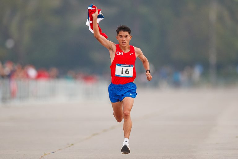 Detienen a dos personas por robo a maratonistas Hugo Catrileo y Matías Silva: Implementos sustraídos lograron ser recuperados