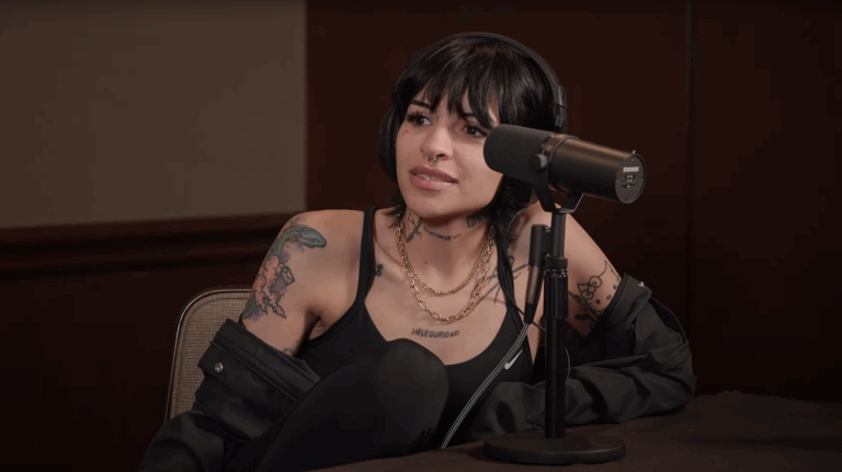 Cazzu admite que lleva dos meses sin redes sociales en su teléfono: 