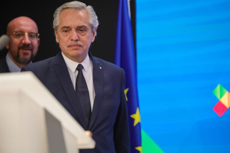 Crecen denuncias de violencia de género en Argentina tras acusaciones contra Alberto Fernández