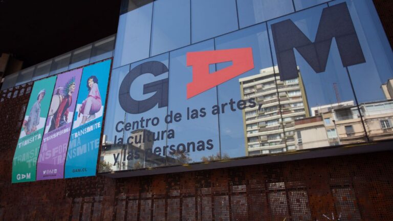 Art Stgo 2024: La feria de artes visuales más importante de Chile regresa al GAM