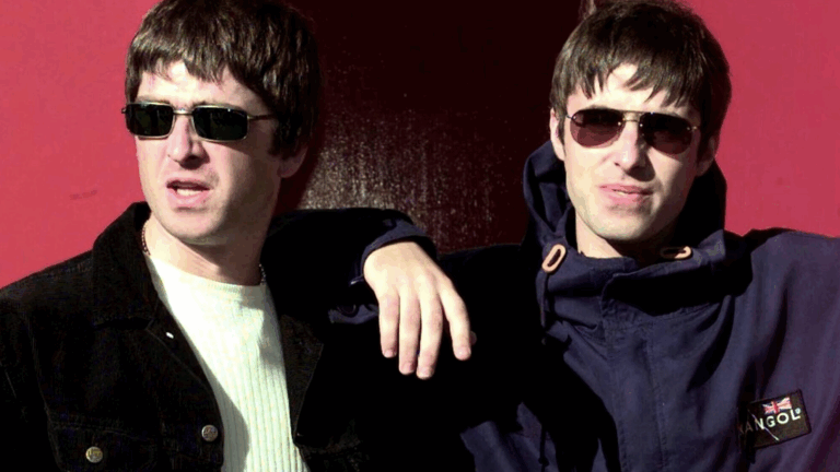 Vuelve Oasis: Noel y Liam Gallagher confirman gira de reencuentro a 15 años del quiebre de la banda