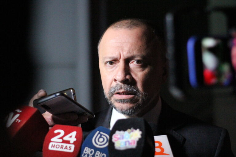 Caso Vivanco: Informe revela que celular del fiscal Palma fue reseteado antes de su entrega, complicando investigación