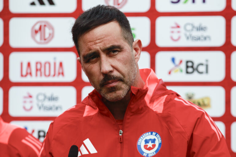 Claudio Bravo expresa su solidaridad al arquero Cristóbal Campos tras accidente: “Somos muchos los que estamos contigo”