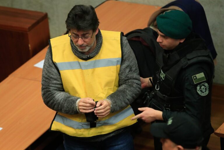 Tribunal revoca prisión preventiva de Daniel Jadue: Quedó con arresto domiciliario total y arraigo nacional