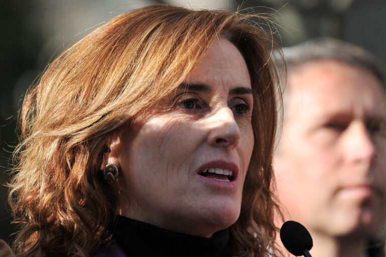 Cubillos justifica sueldo de $17 millones: 