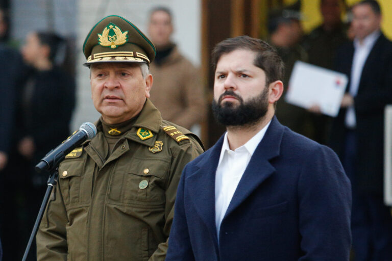 Boric descarta continuidad del general Yáñez en Carabineros en caso de ser formalizado: 