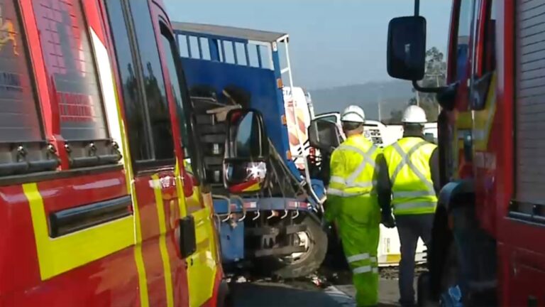 Niño de 12 años en estado grave tras fuerte colisión de camiones en Ruta 78