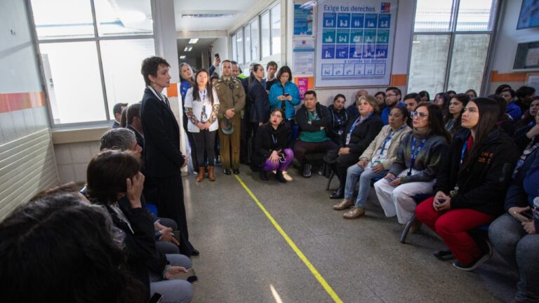 Puente Alto: Tohá sostuvo reunión con funcionarios de salud tras violenta balacera y amenazas
